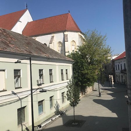 Casa Thaja Centru Appartement Turda Buitenkant foto