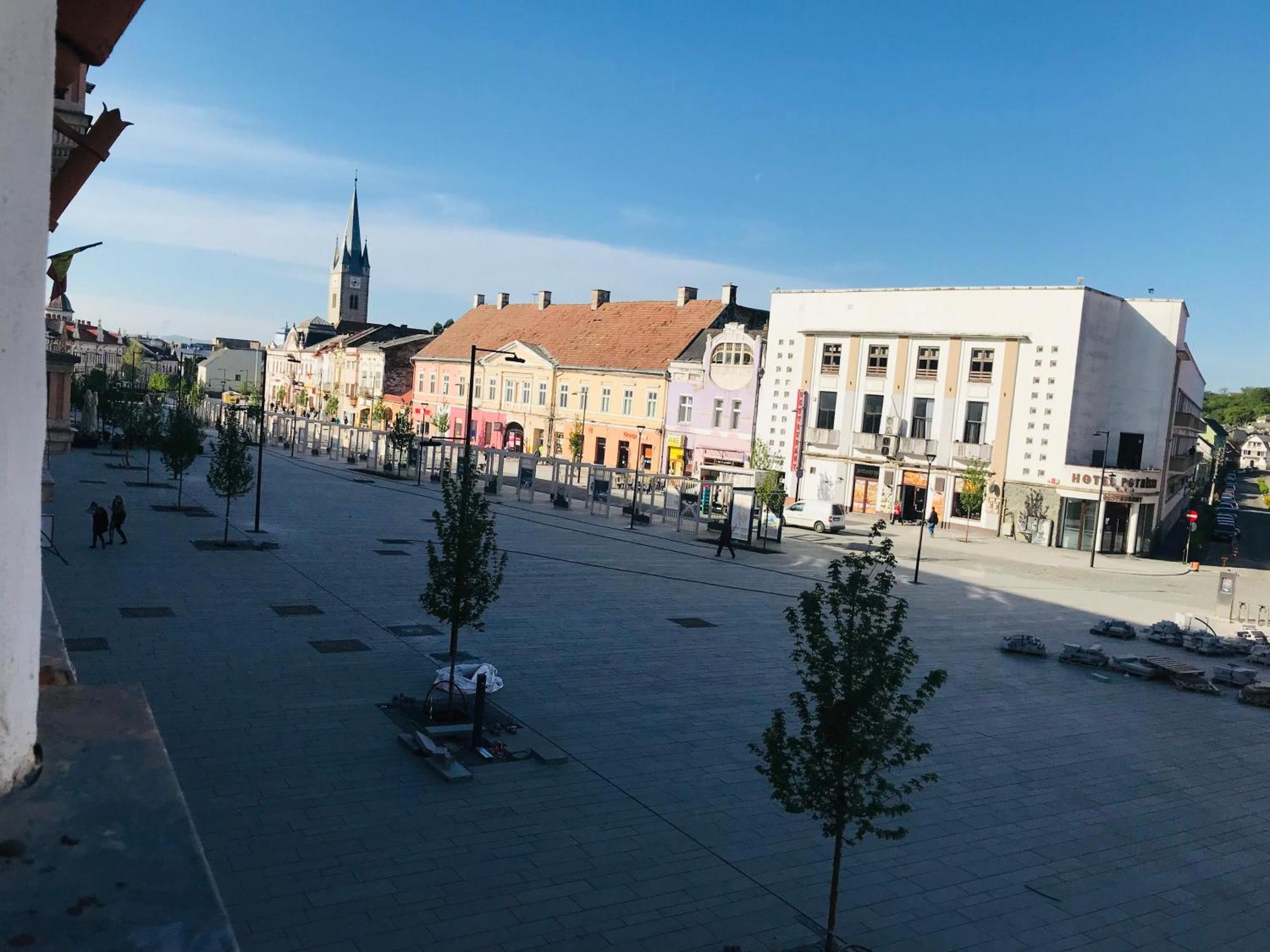 Casa Thaja Centru Appartement Turda Buitenkant foto