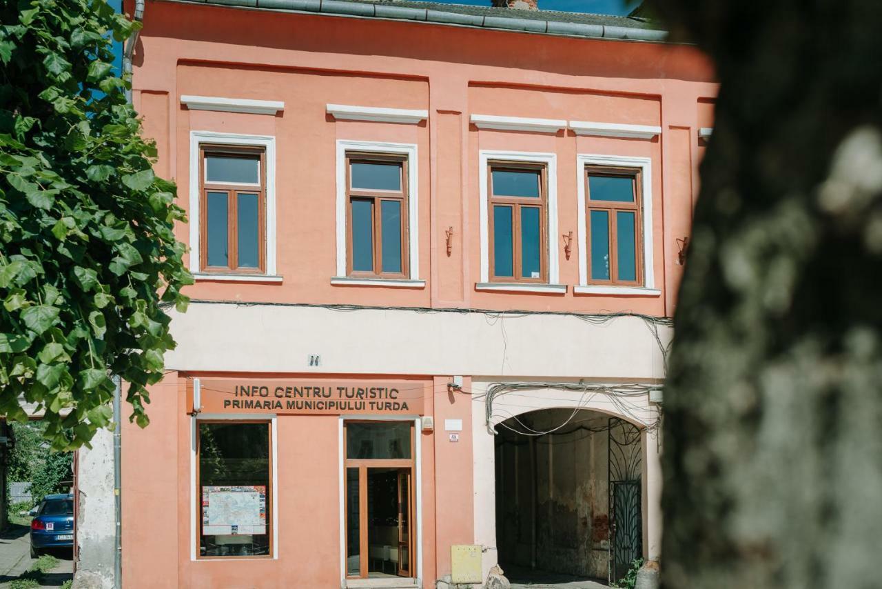 Casa Thaja Centru Appartement Turda Buitenkant foto