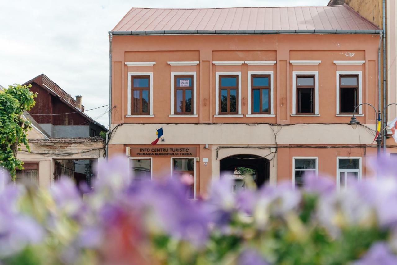 Casa Thaja Centru Appartement Turda Buitenkant foto